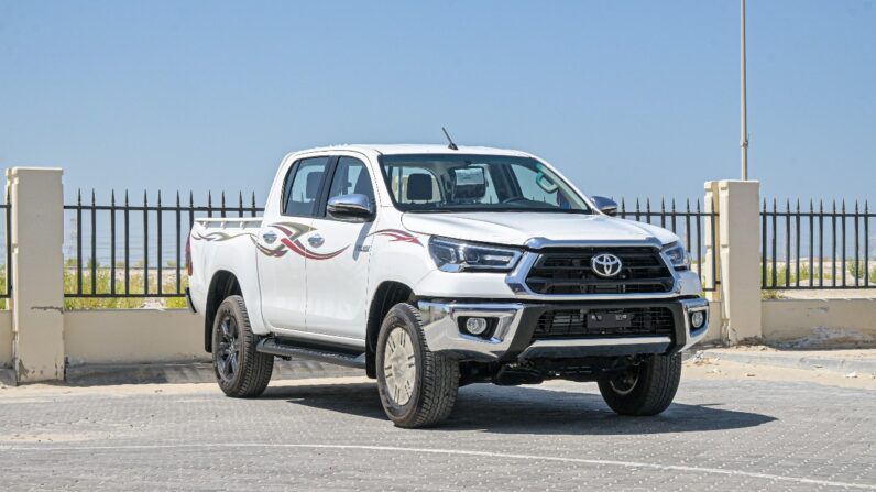 TOYOTA HILUX DC 2.7L GLX M/T 4X4 (PETROL) MY25